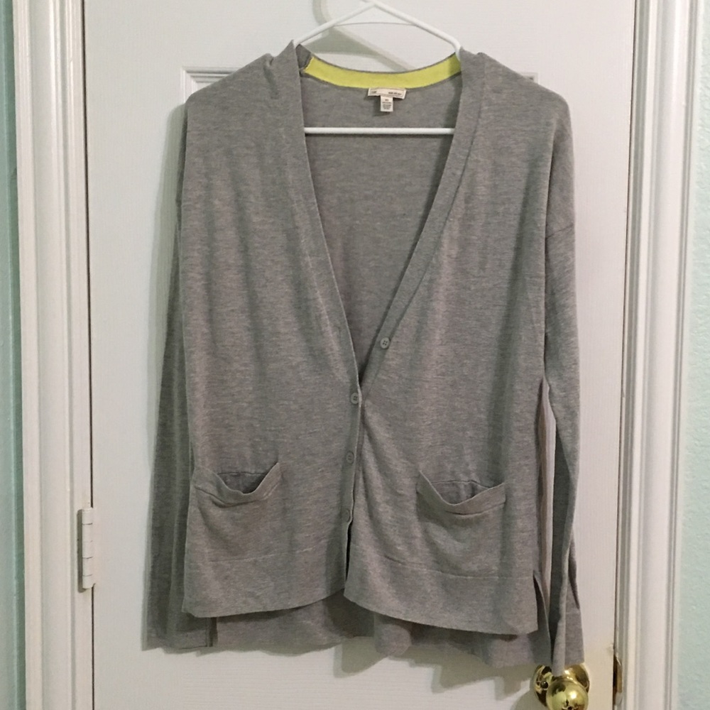 GAP light gray cardigan